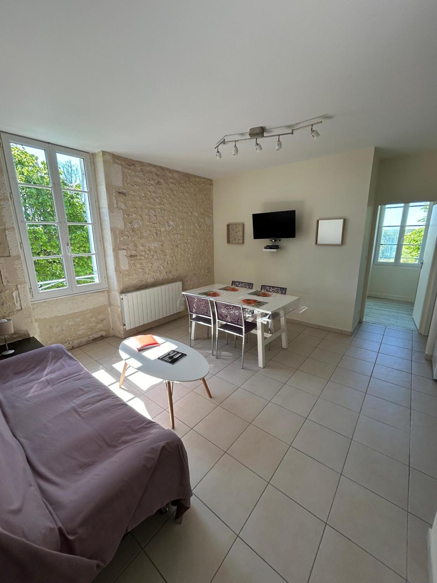 Le Domaine Des Aguins Guest House Saujon Ngoại thất bức ảnh