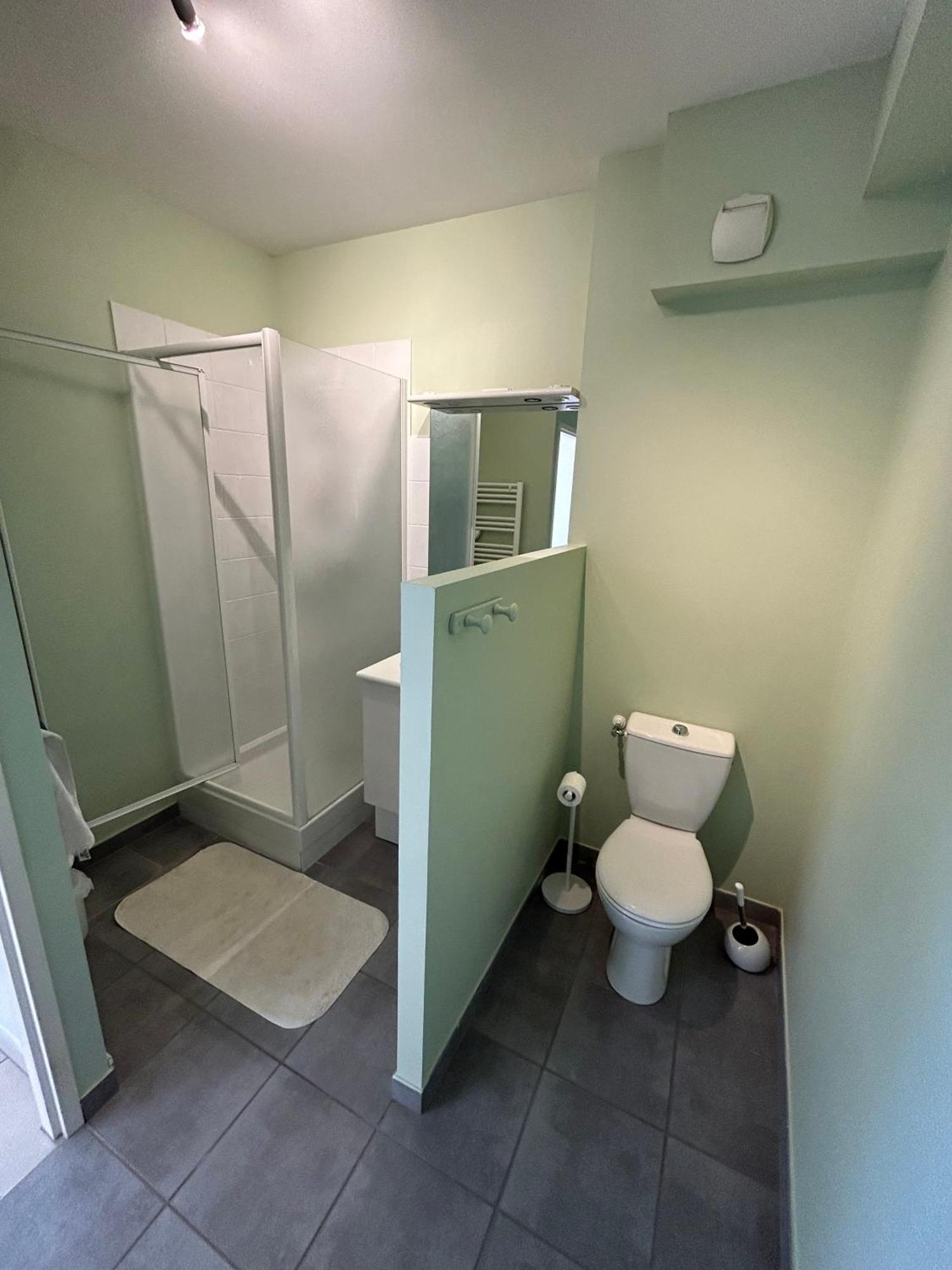 Le Domaine Des Aguins Guest House Saujon Ngoại thất bức ảnh
