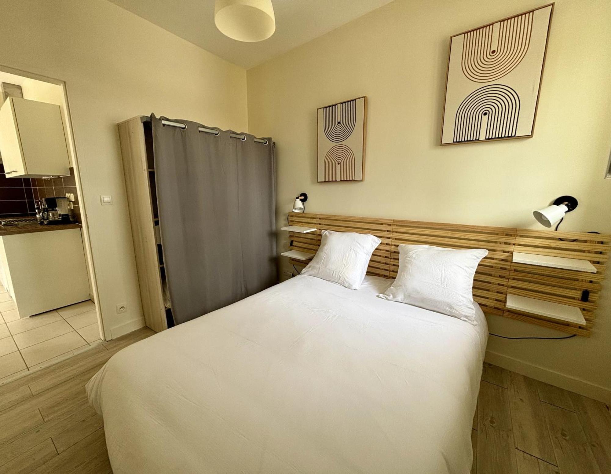 Le Domaine Des Aguins Guest House Saujon Ngoại thất bức ảnh