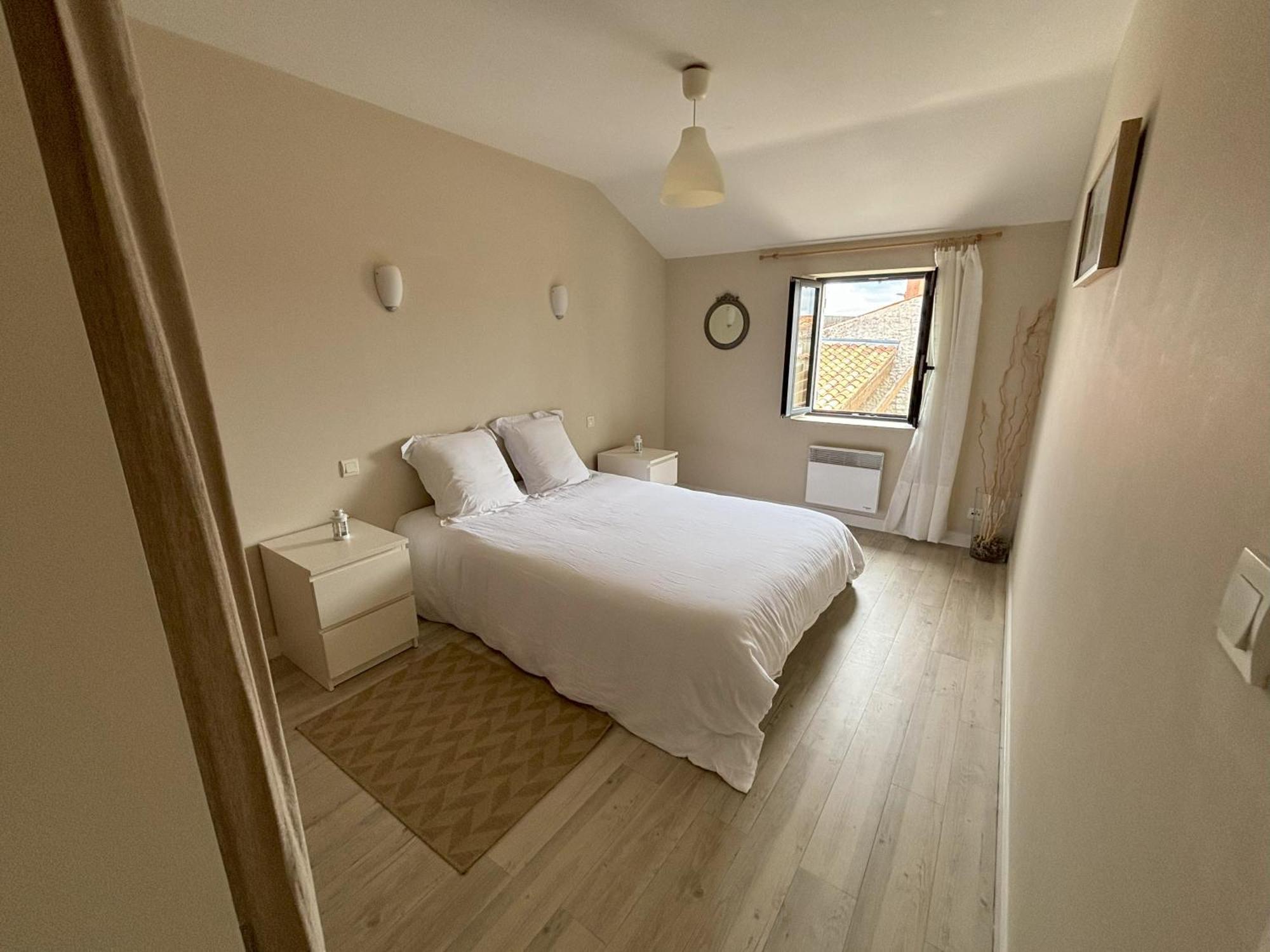 Le Domaine Des Aguins Guest House Saujon Ngoại thất bức ảnh